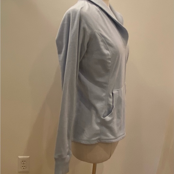 The North Face Womens Light Blue Lightweight Fleece Pullover / Size M - Picture 9 of 11